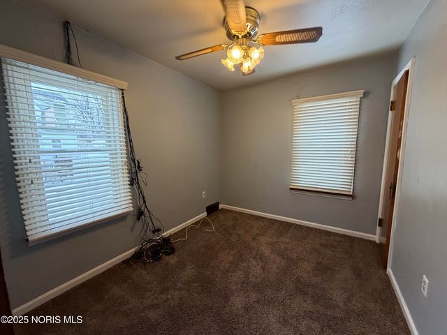 710 N Byrne Road, Toledo, OH 43607