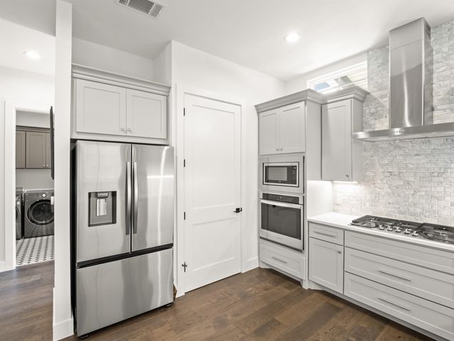 170 Bunker Ranch BLVD 59, Dripping Springs, TX 78620