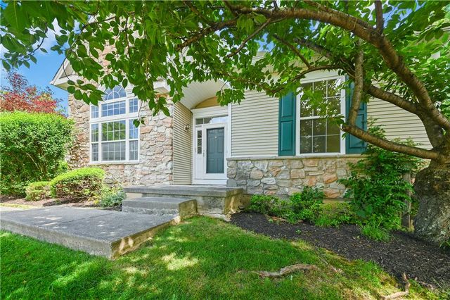 1871 Caryn, Lower Saucon Twp, PA 18055