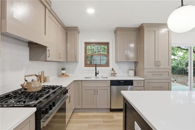 3331 De Leon Lane, Clarkston, GA 30021
