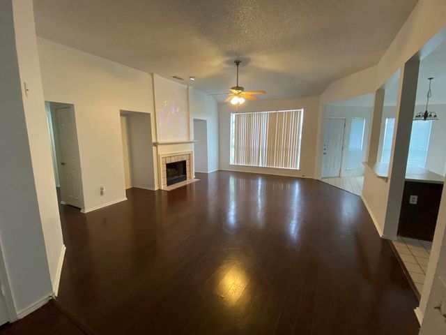 2801 Clearmeadow Drive, Mesquite, TX 75181