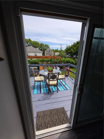 95 2nd Avenue, Cranston, RI 02910