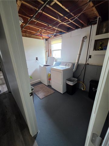 95 2nd Avenue, Cranston, RI 02910