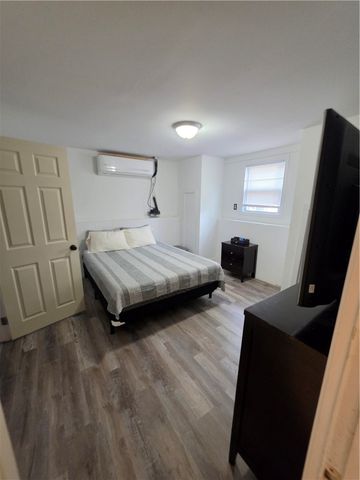 95 2nd Avenue, Cranston, RI 02910