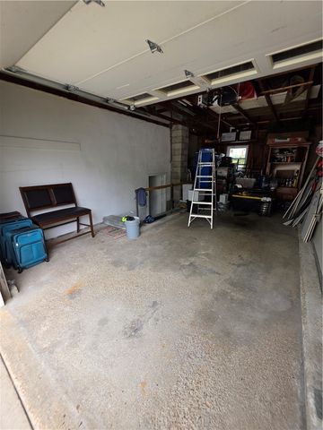 95 2nd Avenue, Cranston, RI 02910