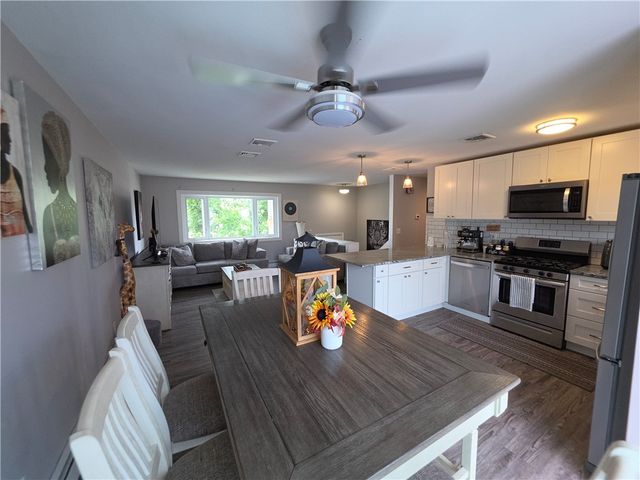 95 2nd Avenue, Cranston, RI 02910