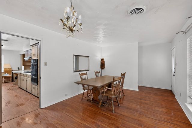 504 Rickey Canyon Avenue, Desoto, TX 75115