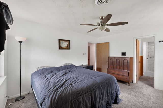 504 Rickey Canyon Avenue, Desoto, TX 75115