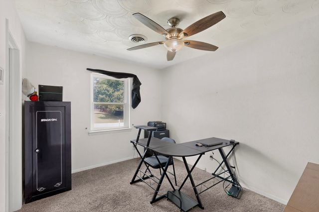 504 Rickey Canyon Avenue, Desoto, TX 75115
