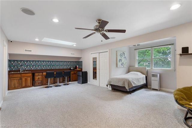 424 W Princess Anne RD, Norfolk, VA 23517