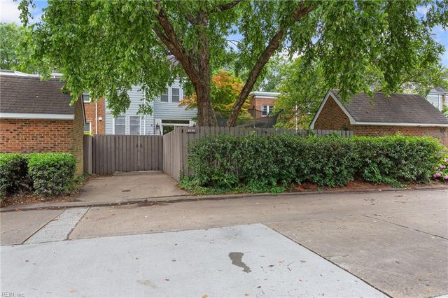 424 W Princess Anne RD, Norfolk, VA 23517