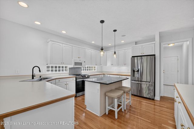 1791 Elk Lane, Okemos, MI 48864