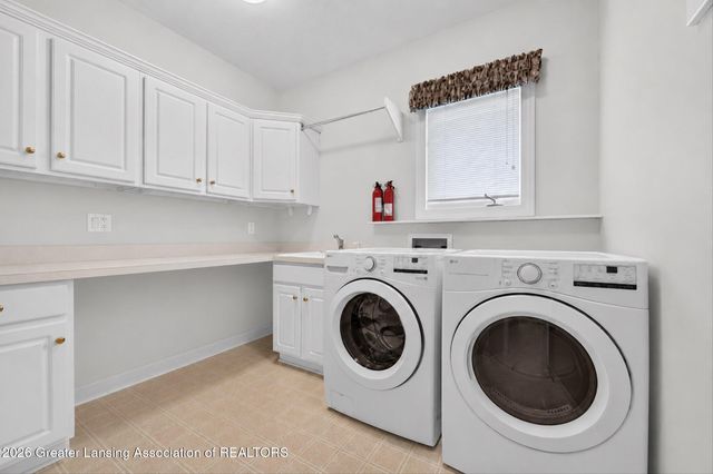 1791 Elk Lane, Okemos, MI 48864