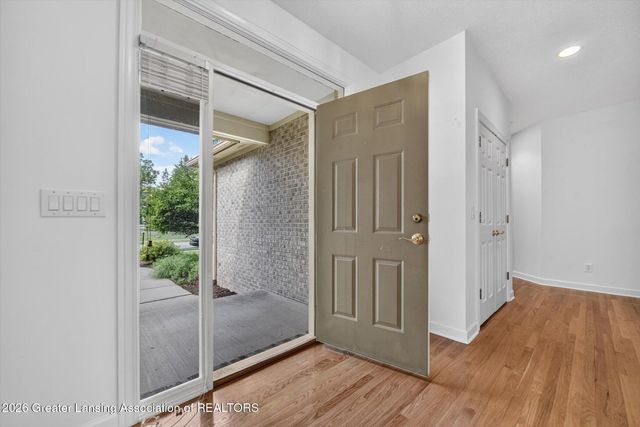 1791 Elk Lane, Okemos, MI 48864