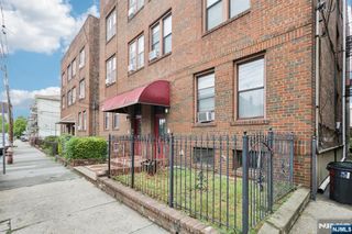 262 Clendenny Avenue 6, Jersey City, NJ 07304