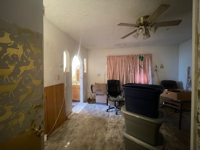 2109 Stanford Drive SE, Albuquerque, NM 87106
