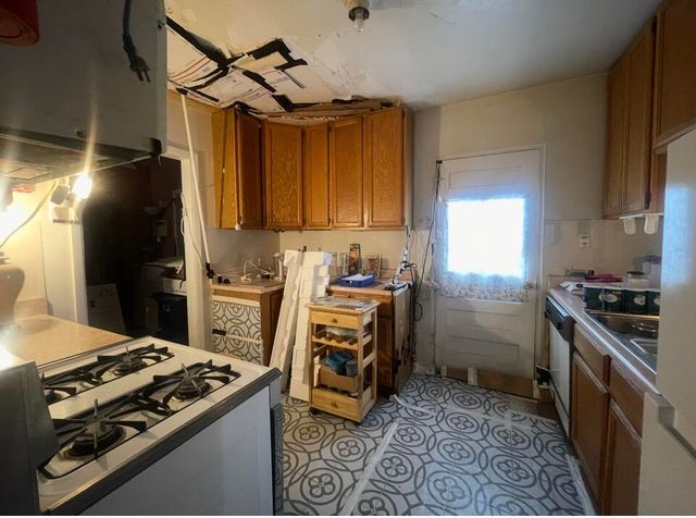 2109 Stanford Drive SE, Albuquerque, NM 87106