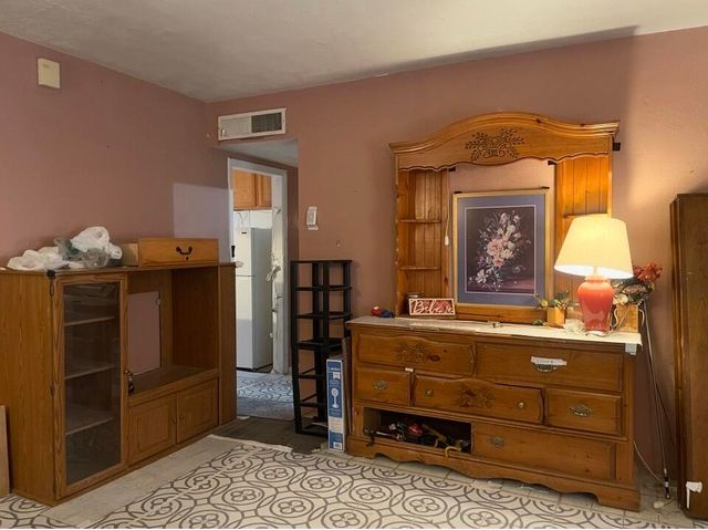 2109 Stanford Drive SE, Albuquerque, NM 87106