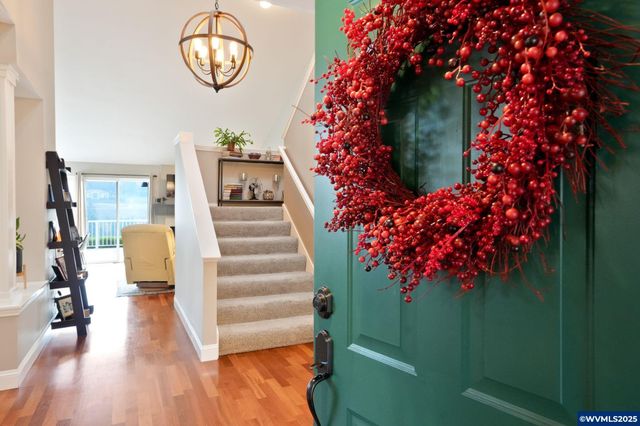 644 Creekside Dr SE, Salem, OR 97306