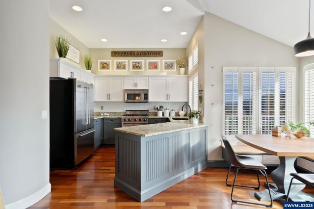 644 Creekside Dr SE, Salem, OR 97306