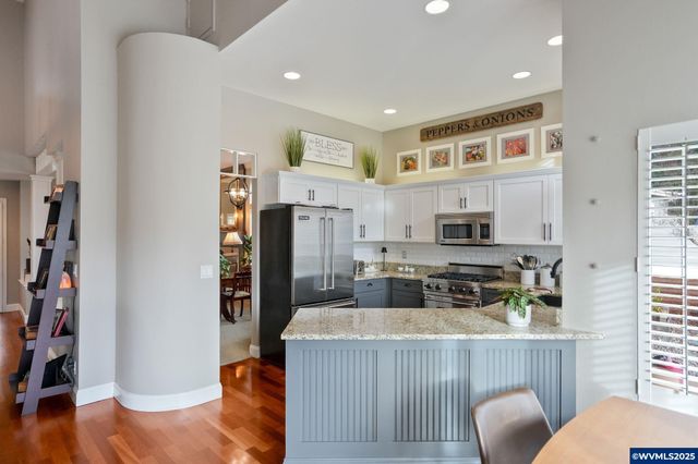 644 Creekside Dr SE, Salem, OR 97306