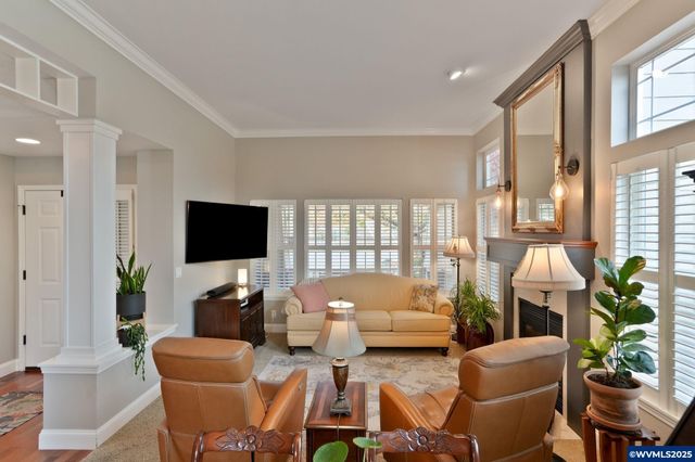 644 Creekside Dr SE, Salem, OR 97306