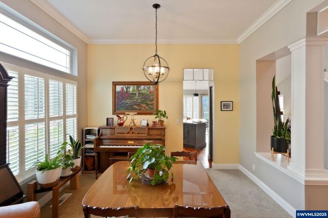 644 Creekside Dr SE, Salem, OR 97306