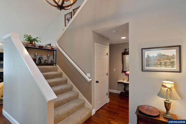 644 Creekside Dr SE, Salem, OR 97306