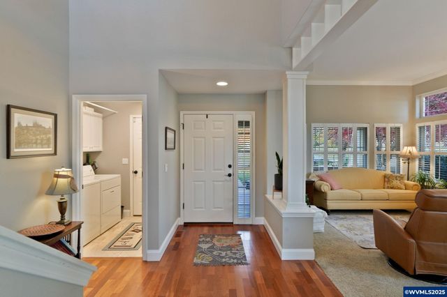 644 Creekside Dr SE, Salem, OR 97306