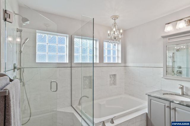 644 Creekside Dr SE, Salem, OR 97306