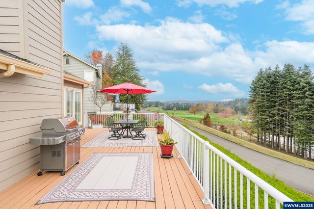 644 Creekside Dr SE, Salem, OR 97306