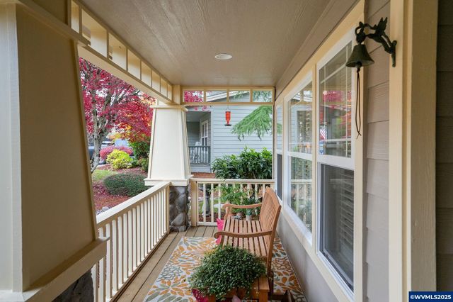 644 Creekside Dr SE, Salem, OR 97306