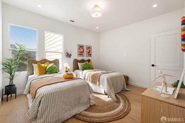 647 24th Avenue, San Francisco, CA 94121