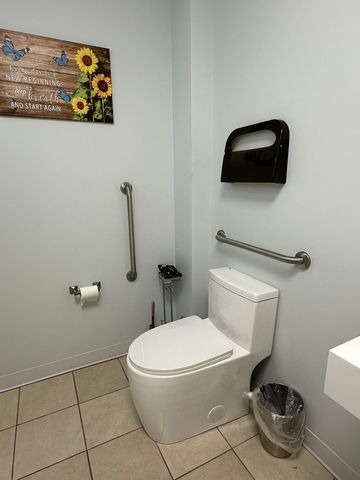 2445 W 71st Street, Chicago, IL 60629