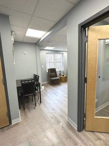 2445 W 71st Street, Chicago, IL 60629