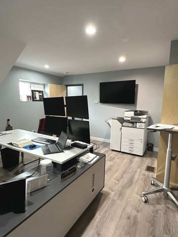 2445 W 71st Street, Chicago, IL 60629