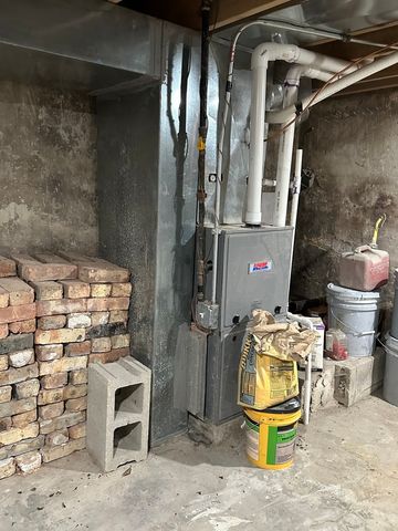 2445 W 71st Street, Chicago, IL 60629