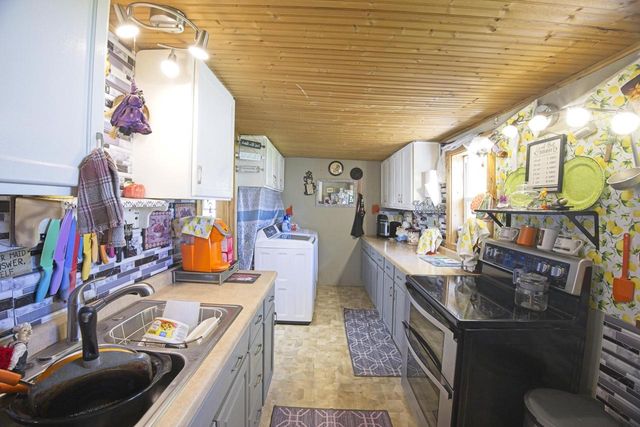 410 12TH STREET NORTH, Wisconsin Rapids, WI 54494