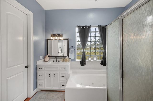 20019 Peel Road, Montgomery, TX 77356