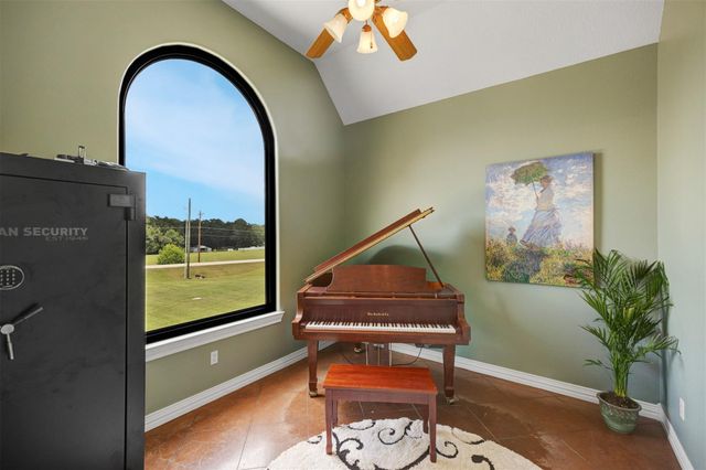 20019 Peel Road, Montgomery, TX 77356