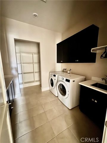 114 Crossover, Irvine, CA 92618