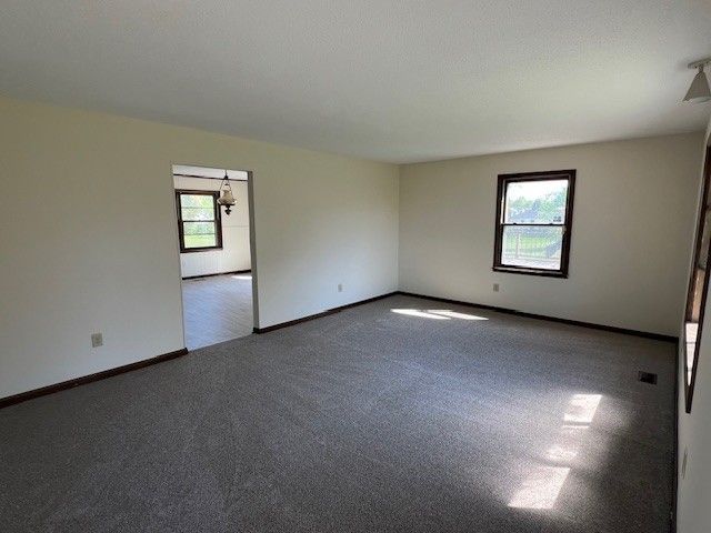 1319 Hills Chapel Rd, Manchester, TN 37355