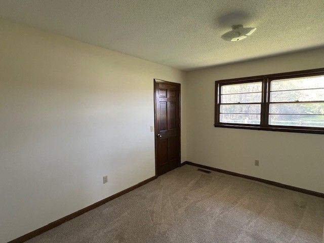 1319 Hills Chapel Rd, Manchester, TN 37355