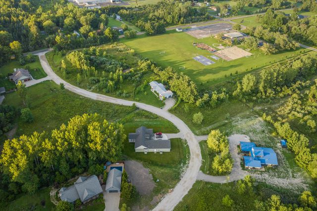 13868 Jane Way, Sawyer, MI 49125
