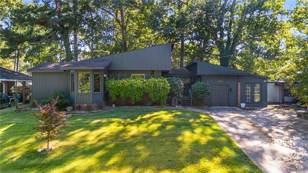 2028 Dewberry Lane, Atlanta, GA 30344