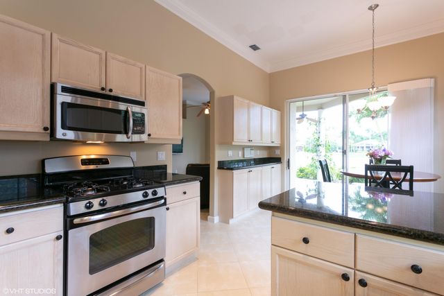 8407 Quail Meadow Way, West Palm Beach, FL 33412