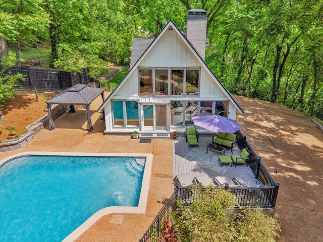 1306 Ewell Ln, Brentwood, TN 37027
