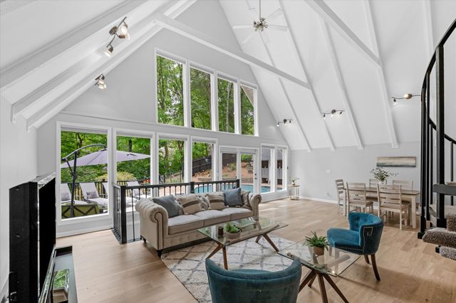 1306 Ewell Ln, Brentwood, TN 37027