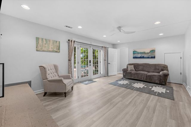 1306 Ewell Ln, Brentwood, TN 37027