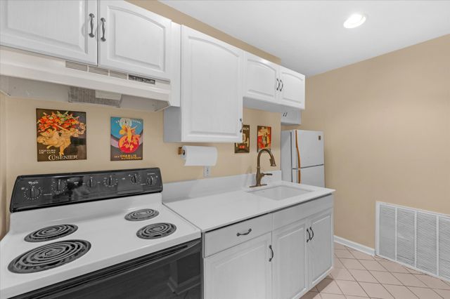 1306 Ewell Ln, Brentwood, TN 37027
